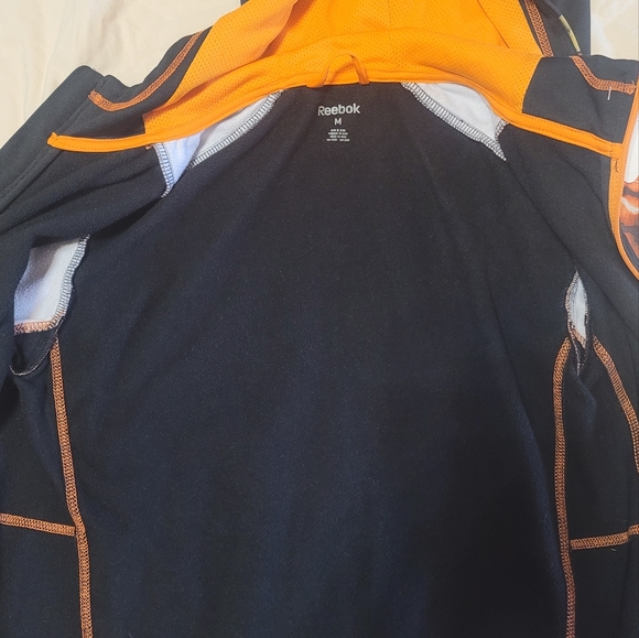 Boy's Medium Reebok zip up play warm jacket. - Picture 4 of 7